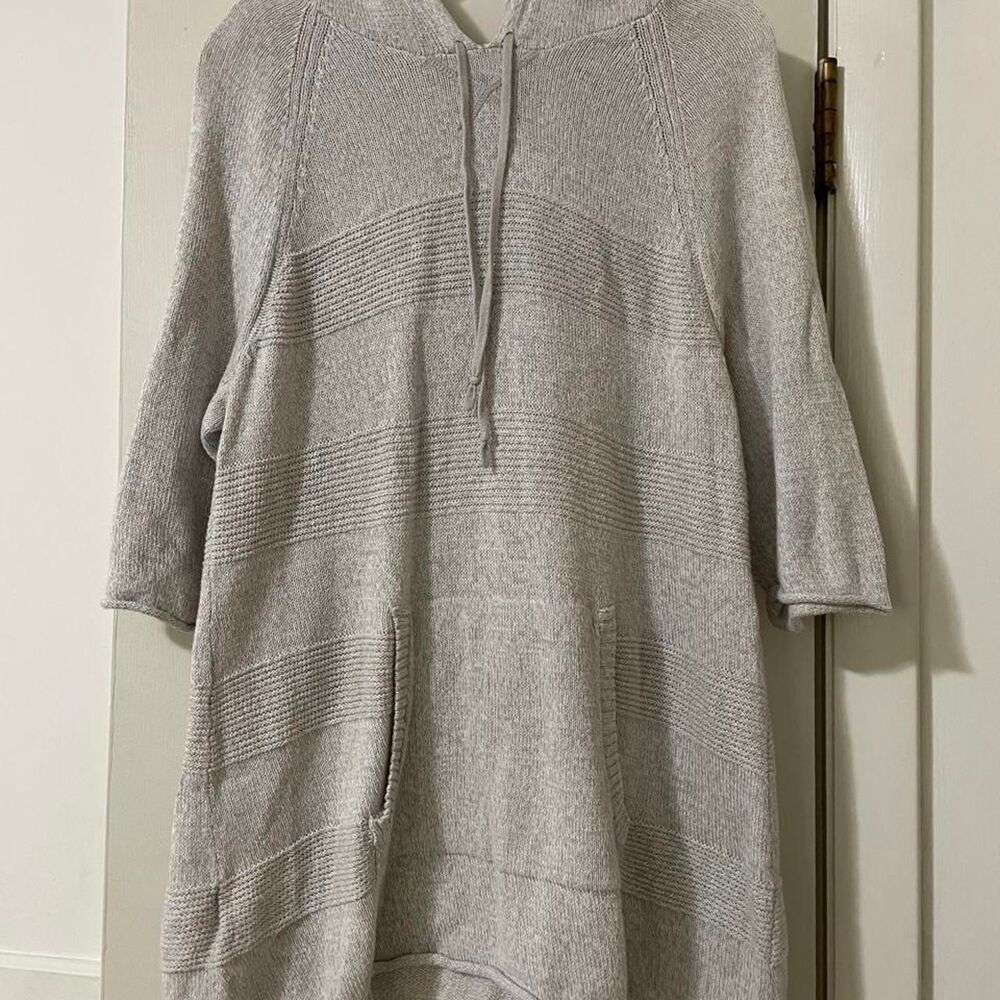 Eddie-bauer Women's Grey and Silver Jumper